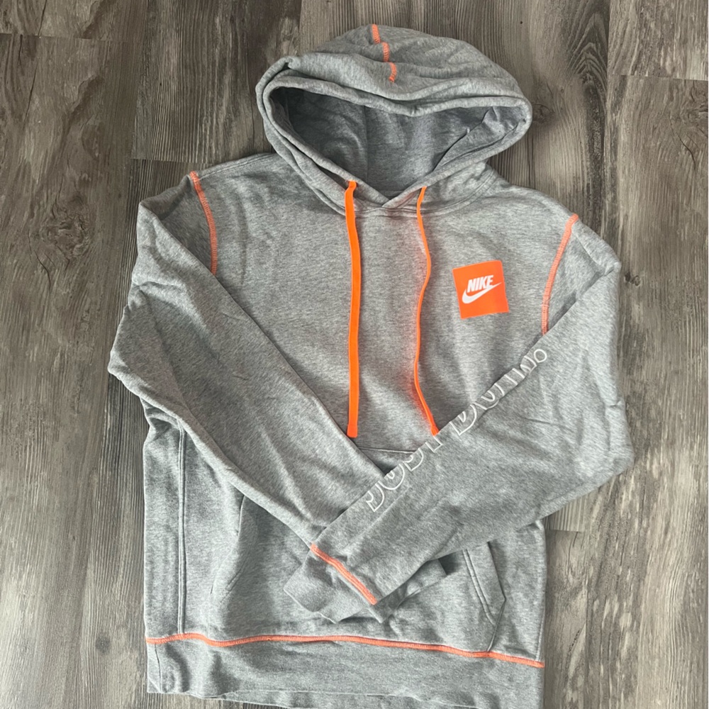 Men’s Nike hoodie